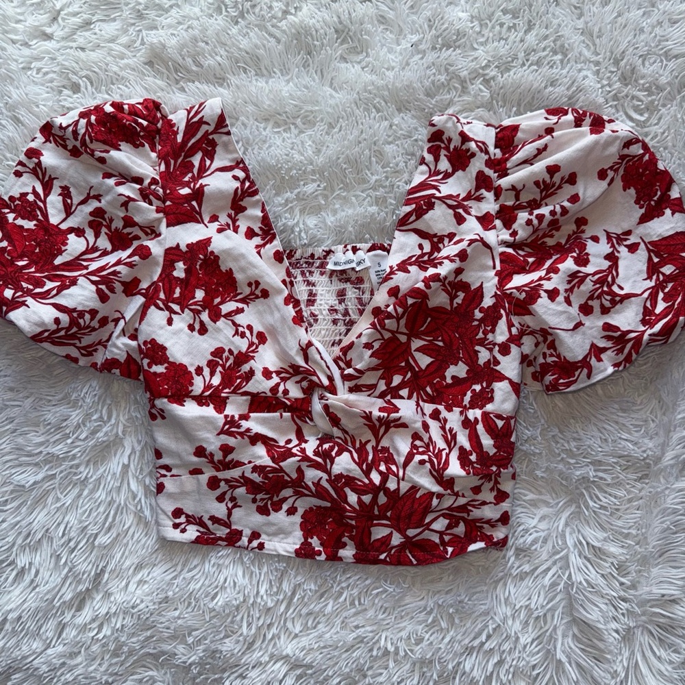 Red Floral Puff-Sleeve Cropped V-Neck Top
